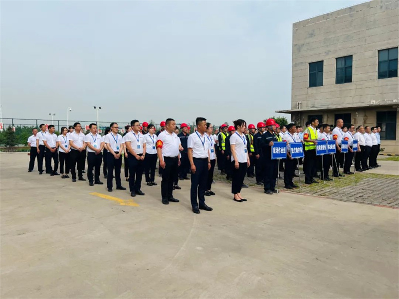 新型能源公司舉辦2022年“有限空間中毒窒息”專項(xiàng)應(yīng)急演練-3.jpg