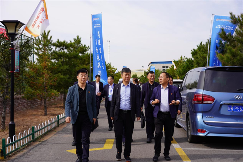 陜煤集團紀委督導(dǎo)驗收新型能源公司廉潔文化進基層（部門）創(chuàng)建工作-1.png