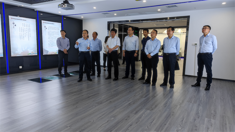 陜北礦業(yè)公司到公司開展黨建結(jié)對共建交流座談-2.png