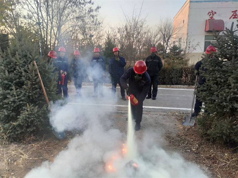 神木分公司：多措并舉 強力推進！全力打贏消防安全“冬春會戰(zhàn)”2.png